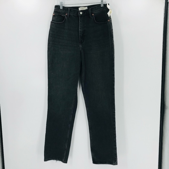 Abercrombie & Fitch Denim - Abercrombie & Fitch The 90's Straight High Rise Curve Love Jeans Black Size 30